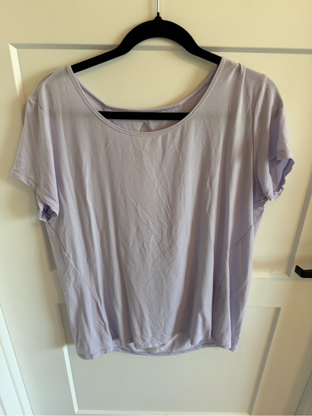 On Running Women’s Active-T Open Back T-Shirt Lavender Lyocell Performance XL
